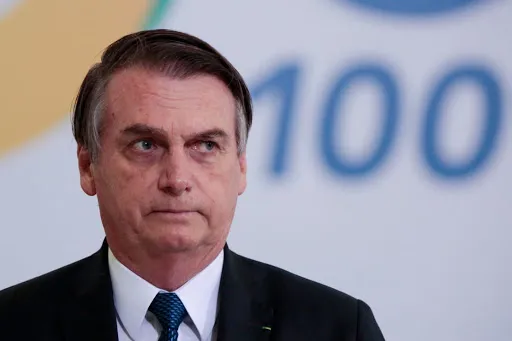 'Alguns querem que eu decrete lockdown, não vou decretar', diz Bolsonaro