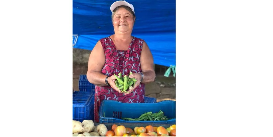 Aos 70 anos, feirante mantém tradição em Arapongas