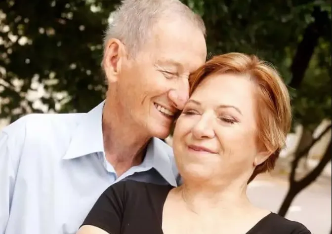Após quase 70 anos juntos, casal de idosos morre de Covid-19