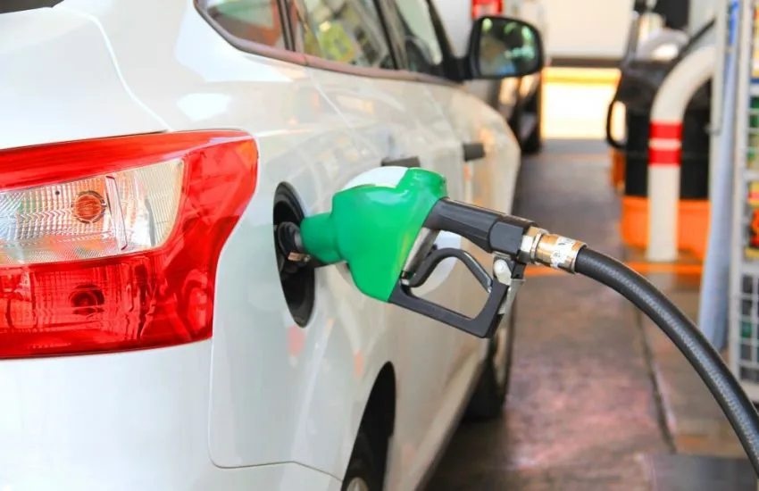 Apucarana tem gasolina mais cara do Paraná, aponta ANP