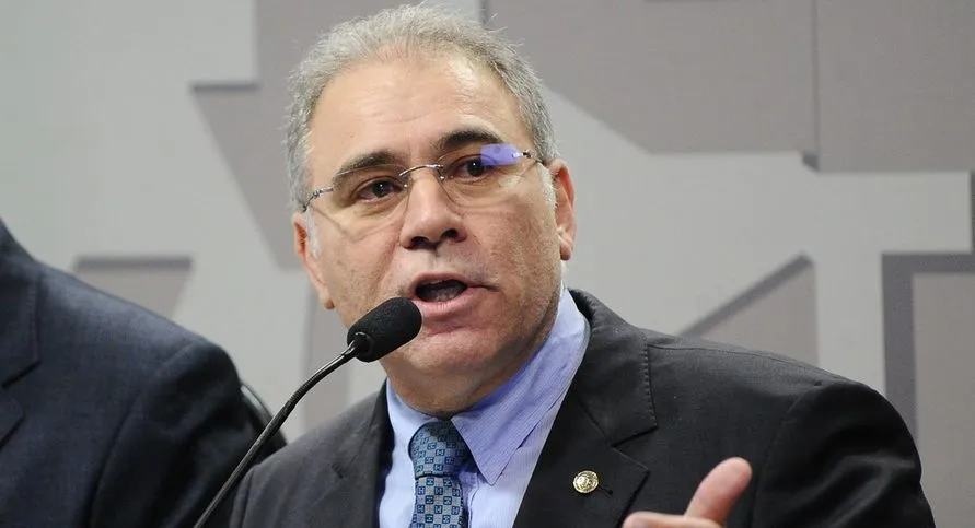 Bolsonaro escolhe médico Marcelo Queiroga como ministro da saúde