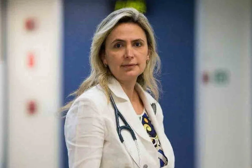 Bolsonaro já se reuniu com médica cotada para substituir Pazuello