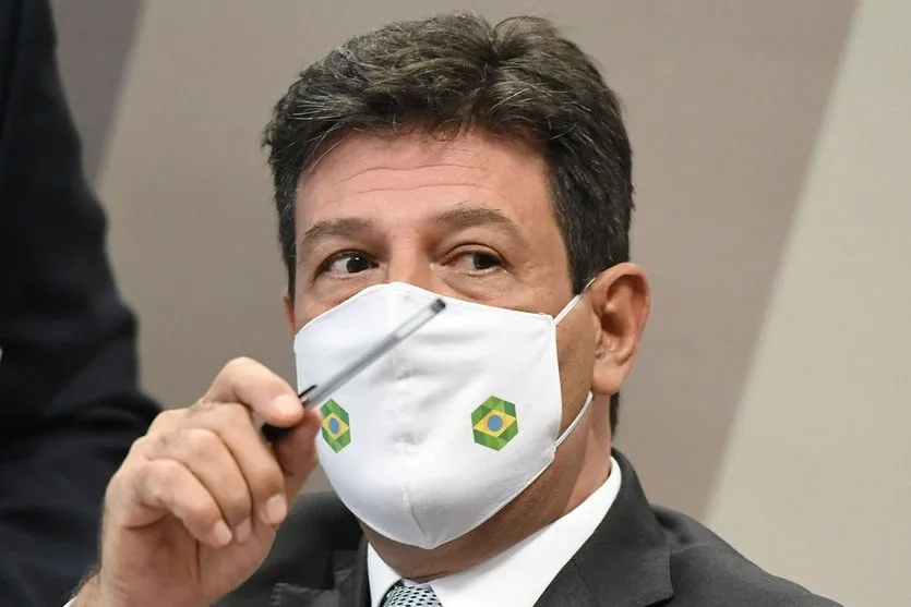 Bolsonaro tentou alterar bula da cloroquina, afirma Mandetta