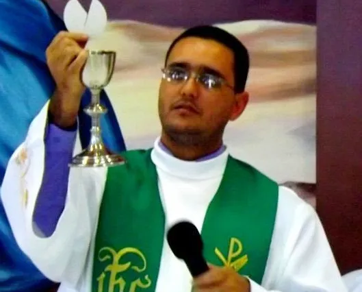 Covid-19: Padre de Cruzmaltina é transferido