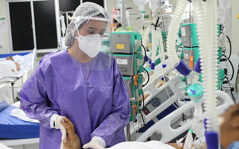 Curitiba tem 139 pacientes com Covid-19 à espera de vagas em hospitais