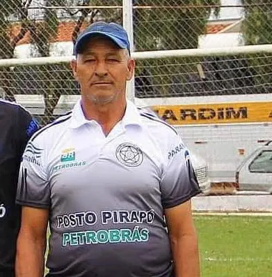 Dirigente do Pirapó Esporte Clube 'Tiãozão' é sepultado