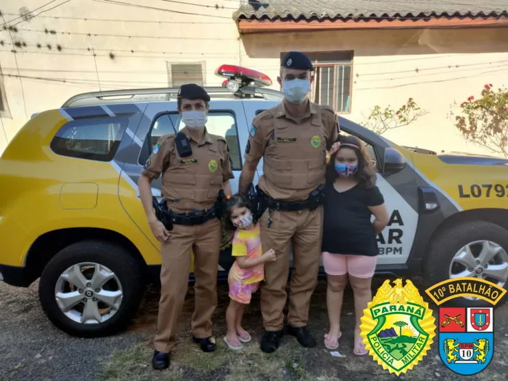 Meninas fãs da PM recebem visitas dos policiais