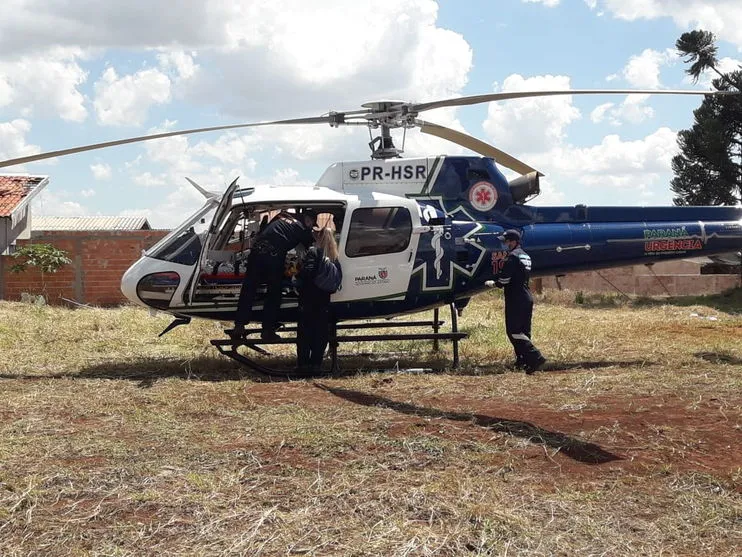 Menino de 4 anos fica gravemente ferido após acidente com guincho