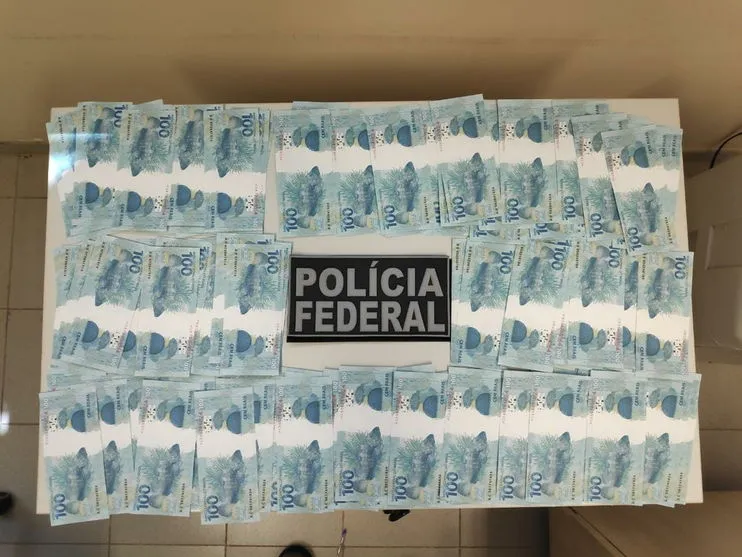 PF apreende notas falsas de R$100 em Apucarana