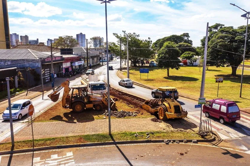 Seguem serviços para readequação de trecho da Rua Rouxinol