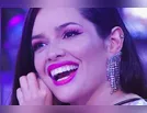 Fiuk agarra Juliette e canta:“O amor pode estar do seu lado"