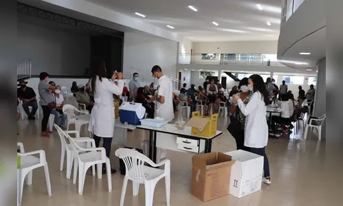 Idosos acima de 70 recebem segunda dose em Ivaiporã