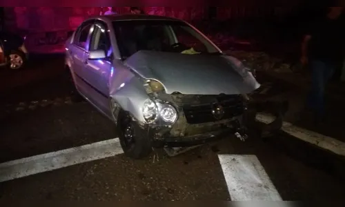 Acidente: Carro que transportava gestante bate em trem