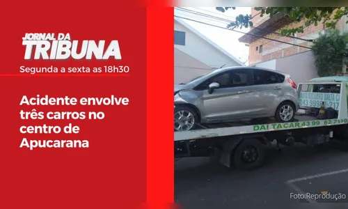 Acidente envolve três carros no centro de Apucarana