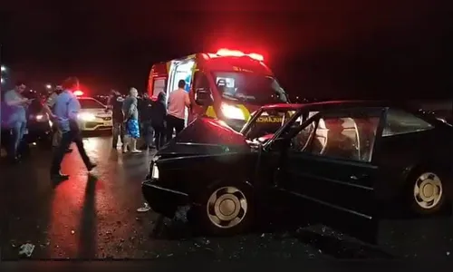 Acidente provoca ferimentos em três pessoas; veja