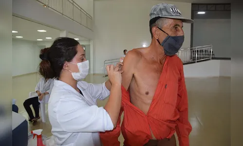 Ivaiporã aplica 250 doses de vacina em menos de duas horas