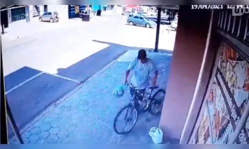 Após ser flagrado furtando bicicleta, homem é preso