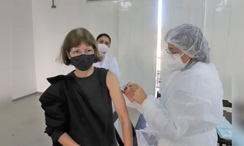 Arapongas segue vacinando idosos acima de 62 anos