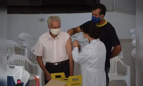 Ivaiporã retoma vacina 1ª dose em idosos na segunda-feira