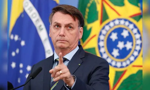 Bolsonaro ameaça baixar decreto para abrir comércio