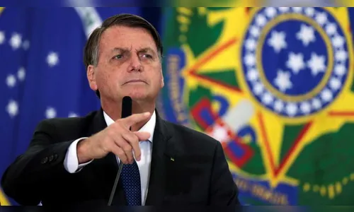 Bolsonaro confirma que auxílio emergencial deve voltar em março