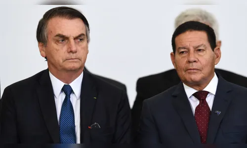 Bolsonaro deve escolher outro vice em 2022, afirma Mourão