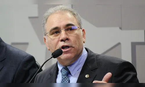 Bolsonaro escolhe médico Marcelo Queiroga como ministro da saúde