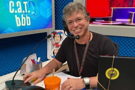 Boninho anuncia botão de desistência no BBB22