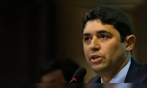 CGU diz que Covid-19 elevou gastos das férias de Bolsonaro