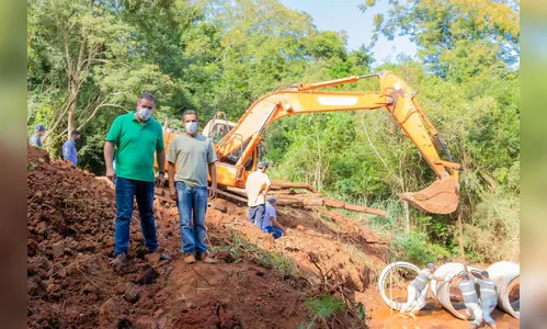 Cambira troca ponte de madeira por de concreto na zona rural