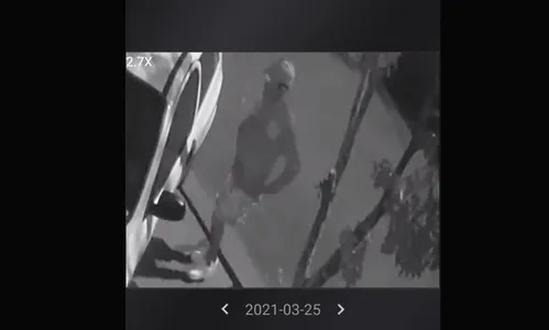 Carro de corretora de seguros é furtado na madrugada; veja