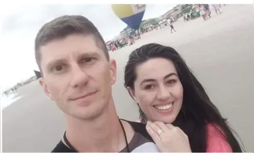 Casal adota 4 irmãos e mulher descobre gestação