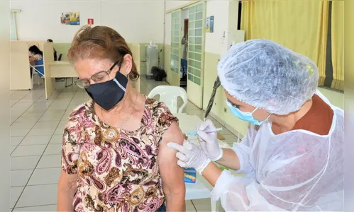 Começa a vacinação contra a Covid-19 aos idosos acima dos 77