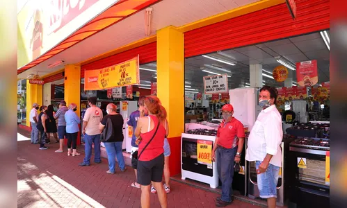 Comércio de Apucarana atende neste sábado