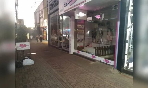 Comércio reabre nesta quarta: 