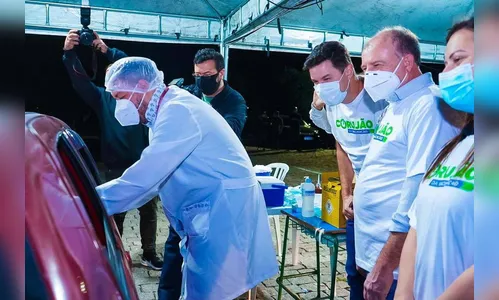 Corujão: Paraná começa a vacinar população durante à noite