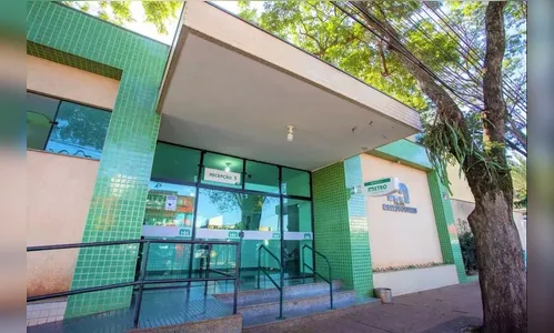 Criança de 4 anos fica gravemente ferida após ser atropelada