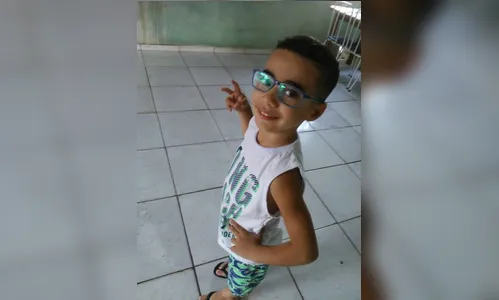 Criança que pode perder a visão precisa de ajuda; veja