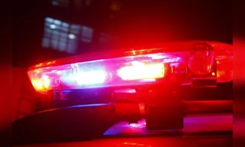 Criminoso abusa sexualmente de mulher durante assalto