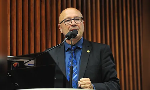 Deputados definem jornal como imprensa preocupada com os municípios