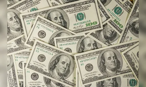 Dólar cai e Bolsa sobe após discurso de Lula e avanço de PEC