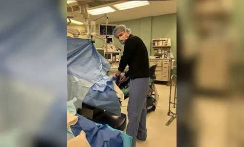 Dr. Andrew Hall é presença forte no combate a Covid-19