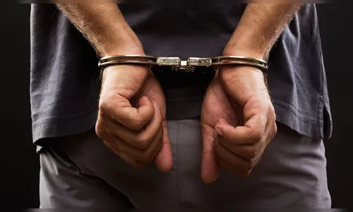 Foragido da justiça é preso pela PM durante patrulhamento