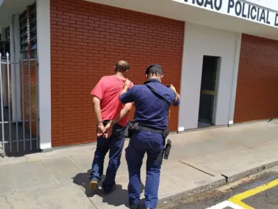 GCM prende homem após mulher acionar botão do pânico