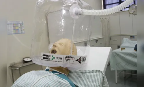 HU Maringá doa capacetes de oxigenação para municípios