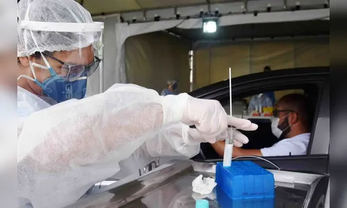 Casos de Covid-19 caem pela 5ª semana consecutiva no PR