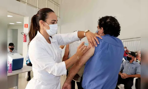 Vacinação contra Covid-19 segue na quinta-feira em Ivaiporã