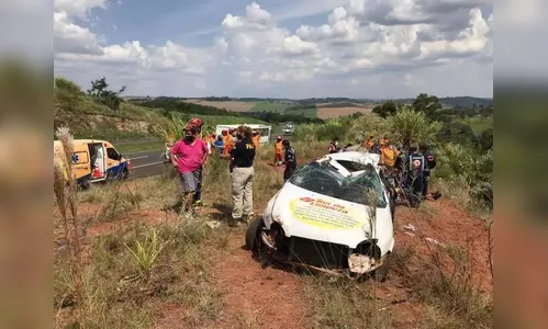 Jovem de 21 anos morre após capotar carro na BR-376