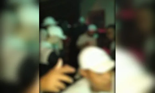 Jovens que participaram de festa são contaminados pela covid