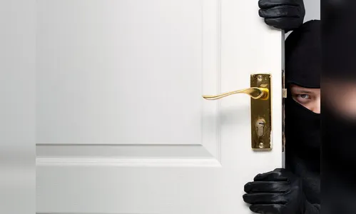 Ladrão furta estabelecimento localizado na Barra Funda